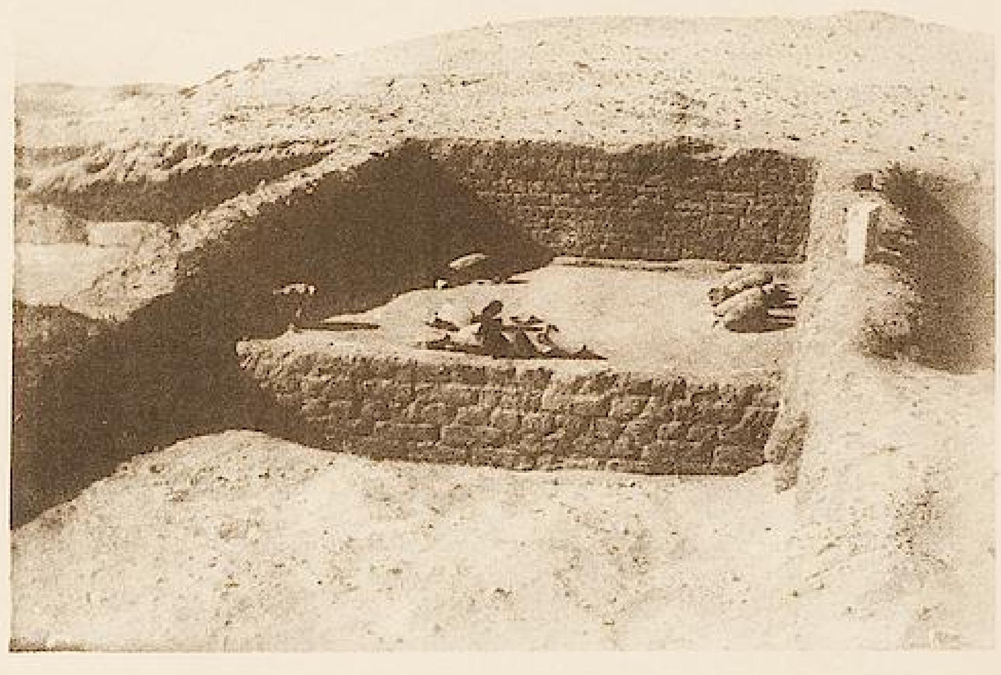 Original 1901 excavation photograph from Garstang Plate XVII showing K2's external chamber with deposit at Beit Khallaf